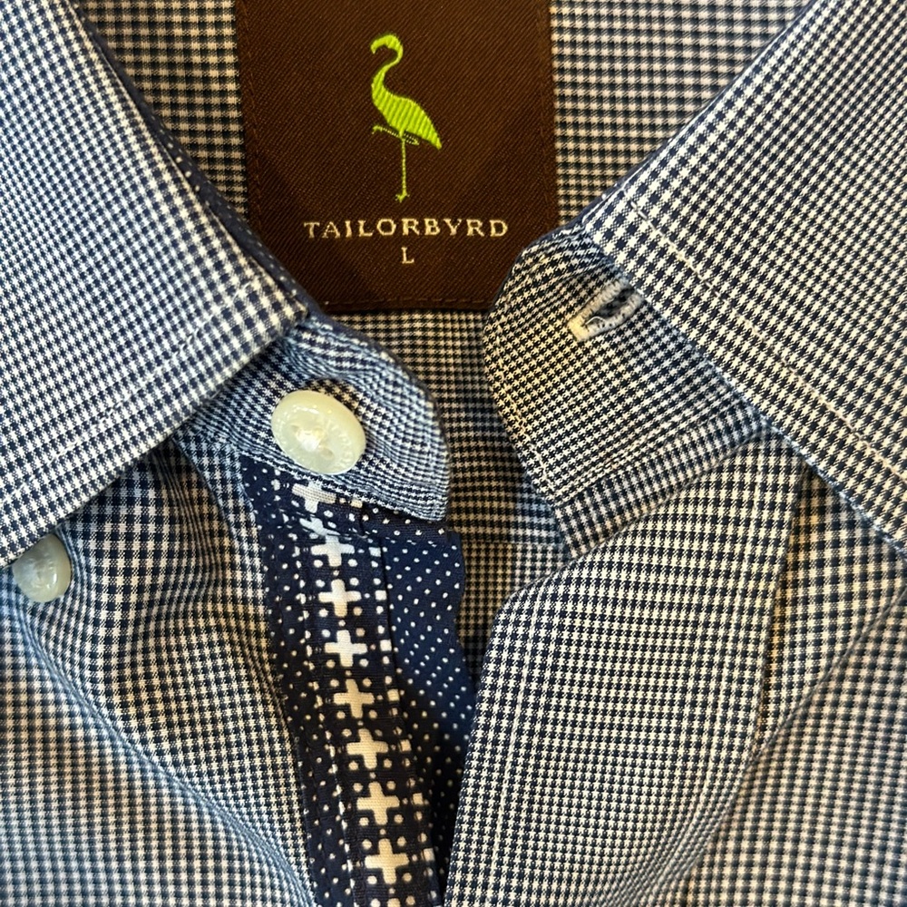 Tailorbyrd men large. Offset inlay trim.